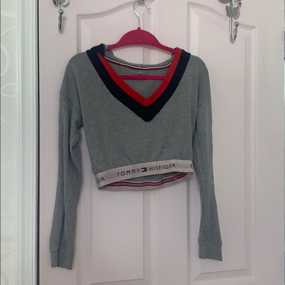 TOMMY HILFIGER CROPPED HOODED SWEATER